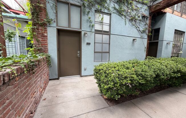 1 bed, 1 bath, 916 sqft, $3,200, Unit 2121 B112