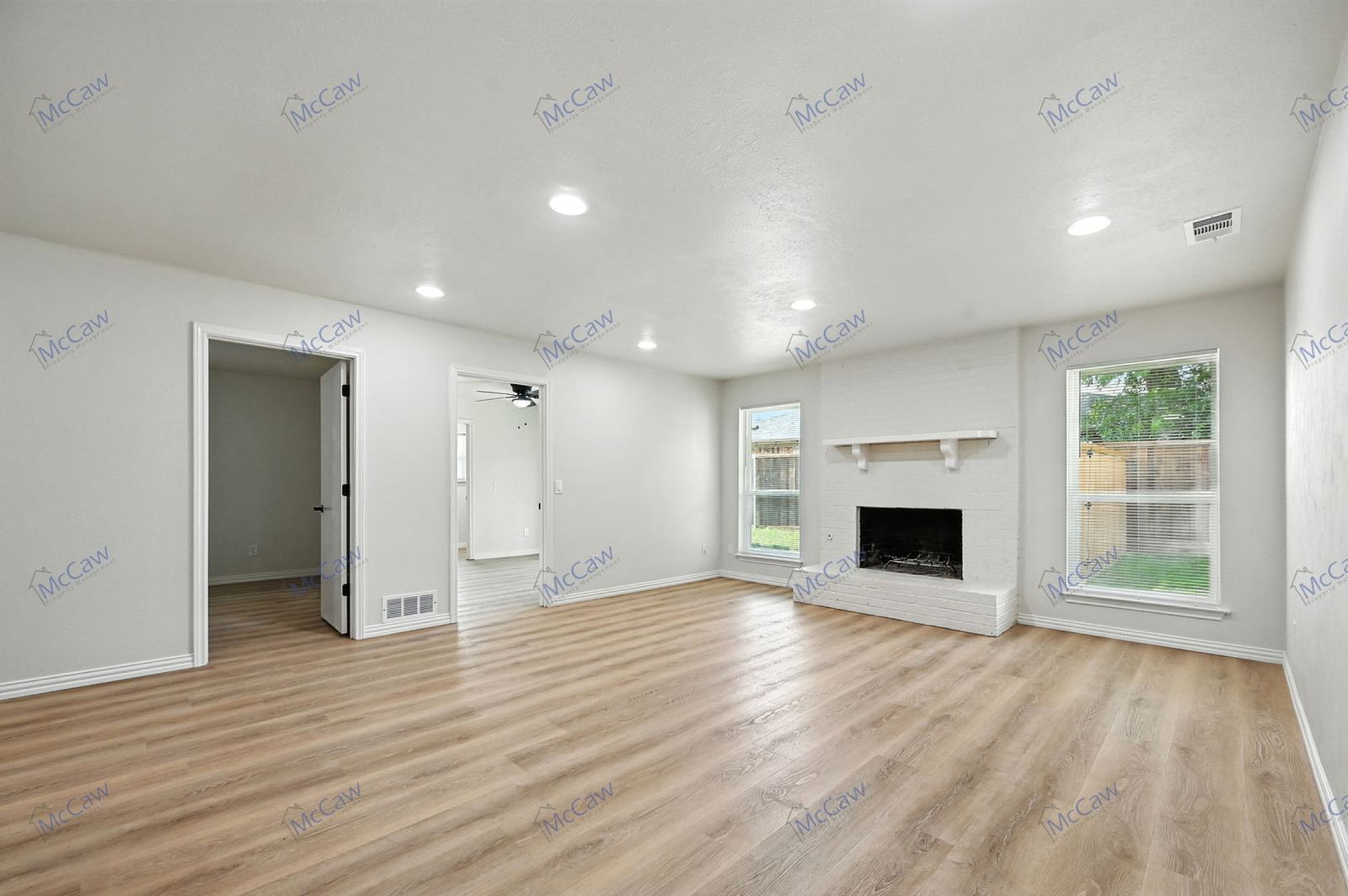 2834 TOWNBLUFF DR