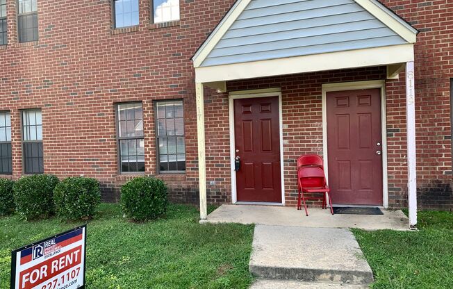 Affordable & Conveniently Located 2 Bedroom Townhome in North Raleigh!