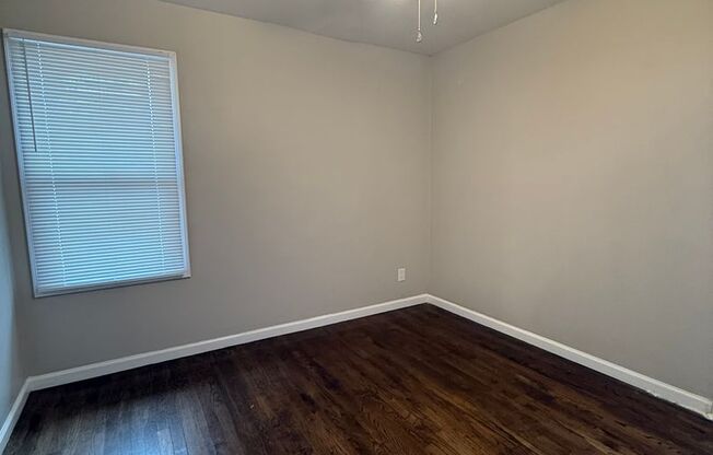 3 beds, 1 bath, $1,600