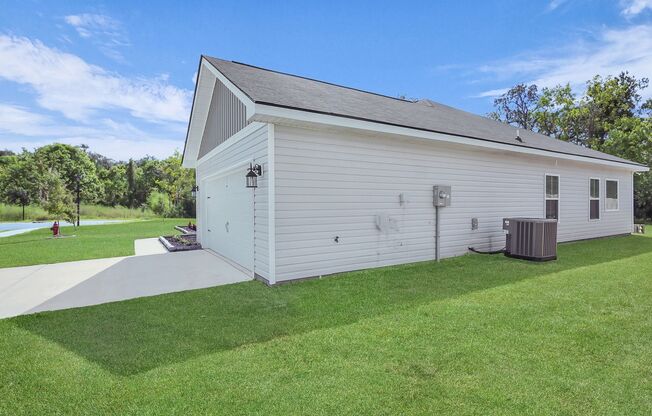 Spacious 4 Bedroom Home in Hinesville, GA