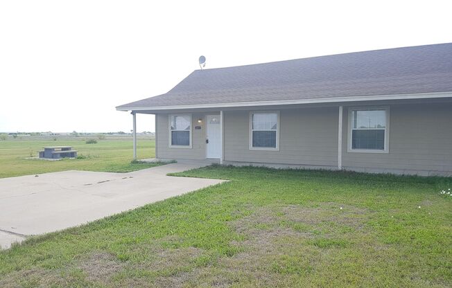 Nice Duplex Available in Weatherford
