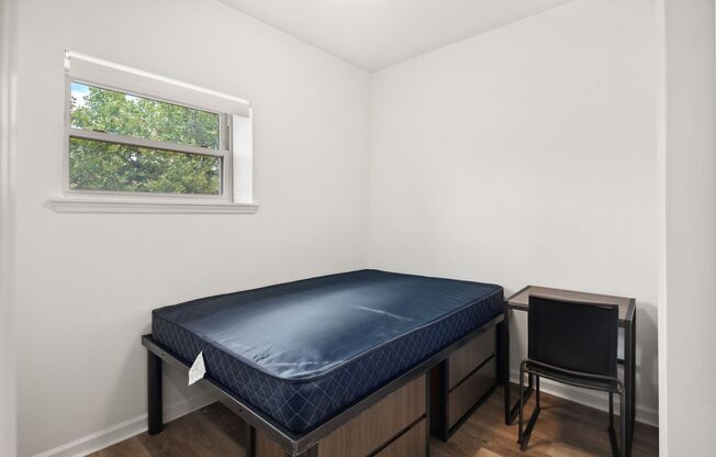 2 beds, 1 bath, 571 sqft, $1,250, Unit Unit 207