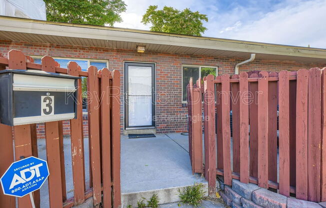 2424 W 35 AVE