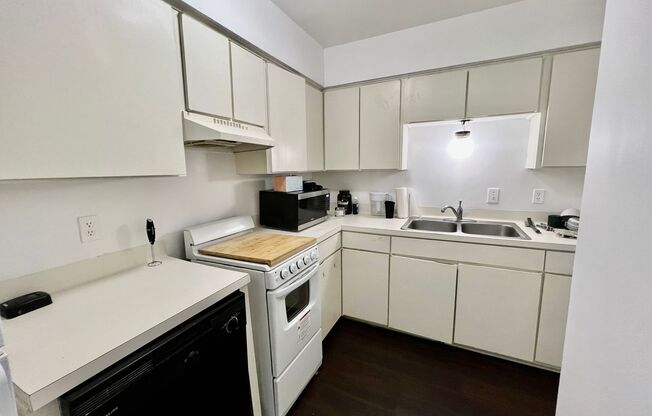 AVAILABLE NOW: 2 Bed / 1 Bath, Well maintained West Campus Condo. Newly remodeled bath, new floors and paint throughout