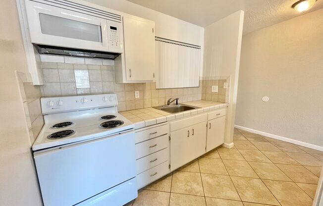 4500 Del Rio Road