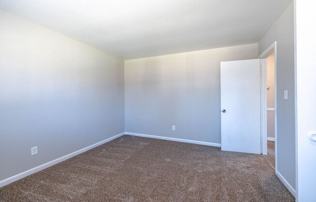 2 beds, 1 bath, 836 sqft, $1,340, Unit 1532-C