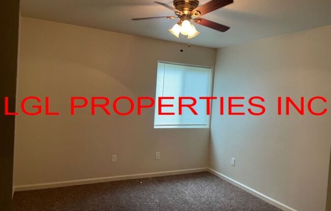 4 beds, 2 baths, 1,300 sqft, $1,650, Unit 1