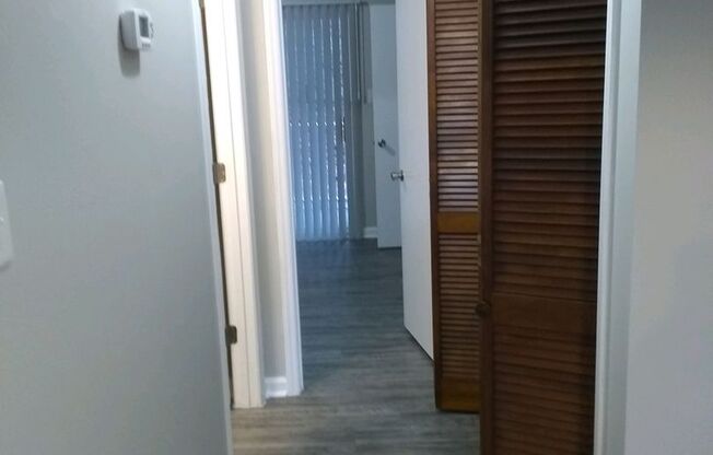 $1000 monthly, 1 bedroom, 1 bathroom