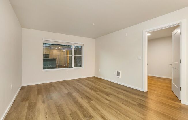 1 bed, 1 bath, 593 sqft, $1,795, Unit 206