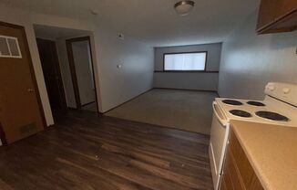 1 bed, 1 bath, $850, Unit #4