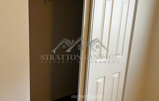 2 beds, 2 baths, 902 sqft, $1,190, Unit 147