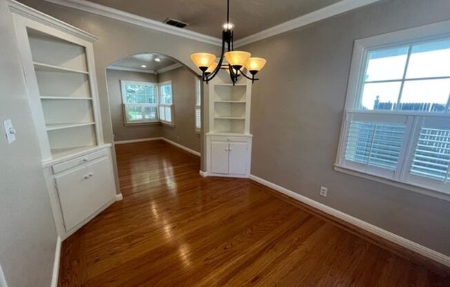 Beautiful 2bed 1bath home in East Sac- Mins away from McKinley Park