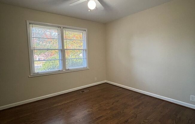 3 beds, 1 bath, $2,000