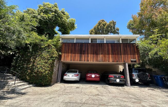 10567 National Blvd. Apts.