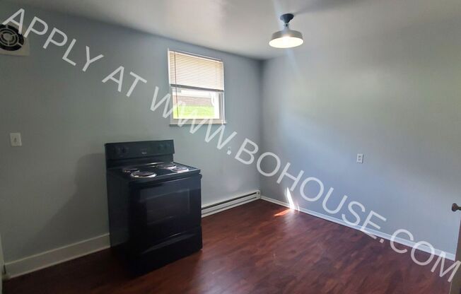 1 bed, 1 bath, 750 sqft, $799, Unit 21