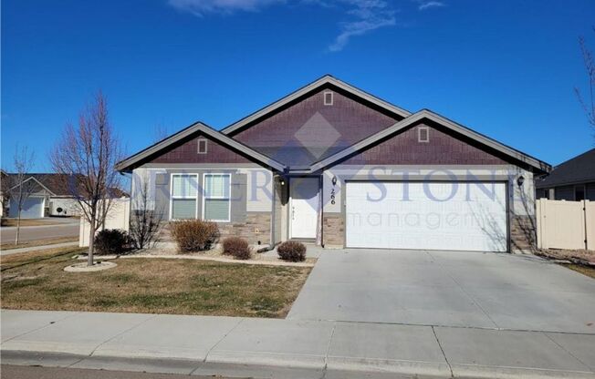 Spacious Home in Meridian!