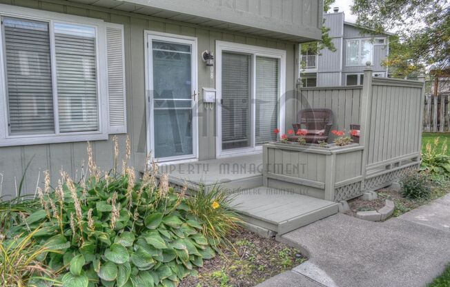 2 beds, 1 bath, $1,500