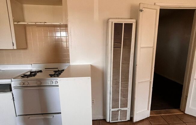 1 Bedroom Duplex Avail