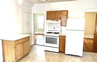 5 ADAMS ST