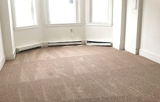 1 bed, 1 bath, 700 sqft, $1,349, Unit 50-6