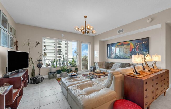 2 beds, 2.5 baths, $4,700