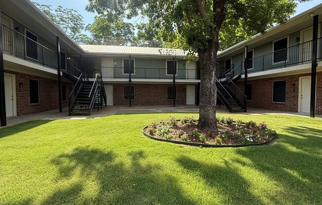 seven10 South Apartments