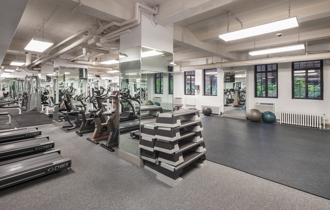 Studio, 1 bath, $2,400, Unit 1711