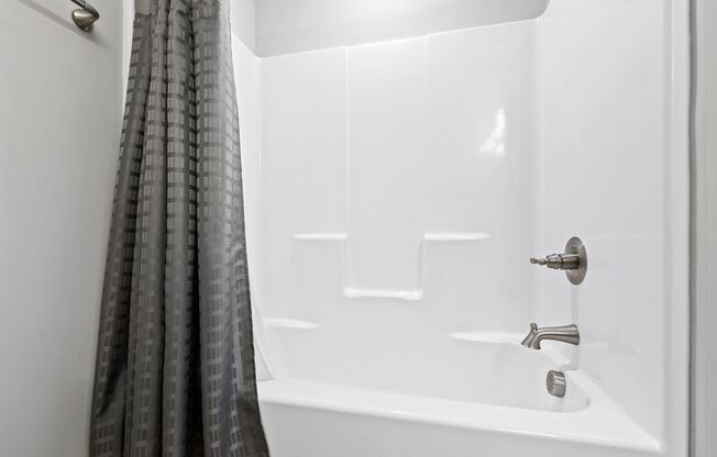 3 beds, 2.5 baths, $1,900, Unit Unit A
