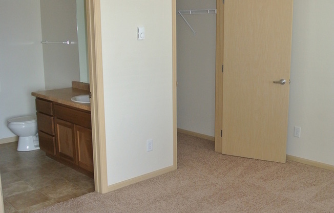 4 beds, 3 baths, 1,445 sqft, $1,680, Unit 202