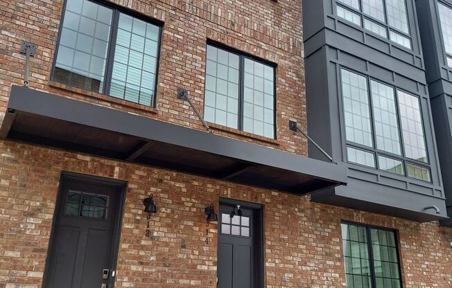 New Construction Executive Rental Available in Castleberry Hills!
