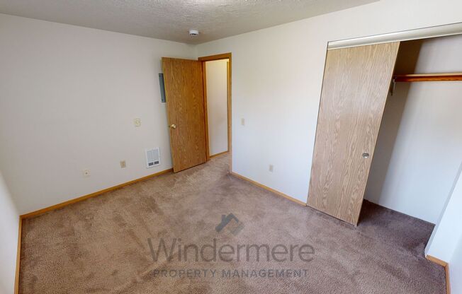 2 beds, 1 bath, 782 sqft, $1,095, Unit 10