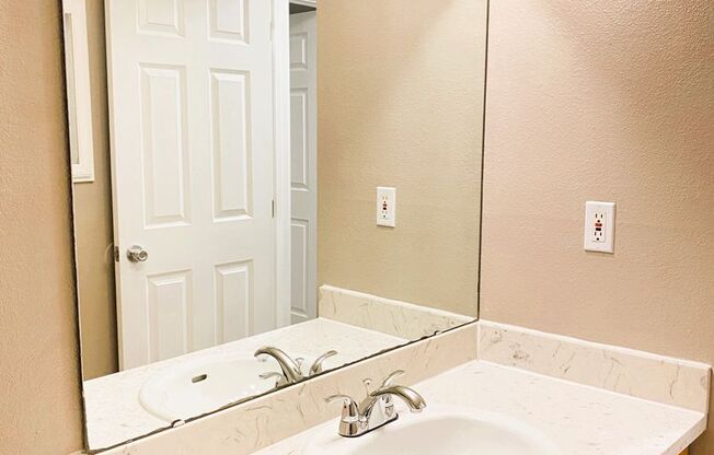 2 beds, 1 bath, 830 sqft, $1,385, Unit P-148