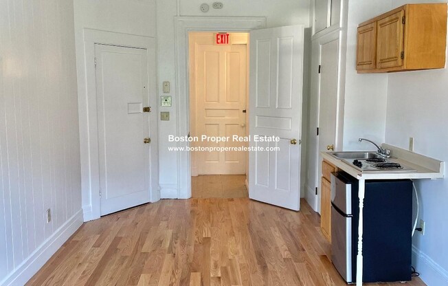 248 Newbury St Apt 9A