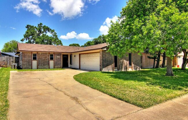 1947 Sean Dr - 4/Bed 2/Bath - $1,795/month