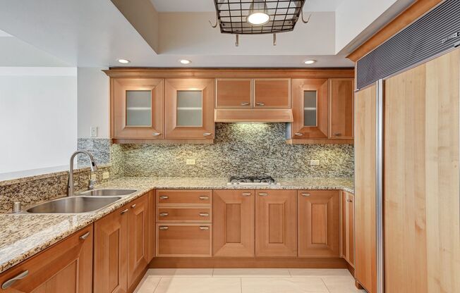 2 beds, 2 baths, $3,450, Unit # 603
