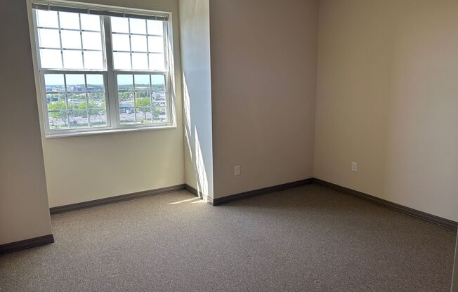 2 beds, 2 baths, 1,150 sqft, $1,935, Unit 5380300