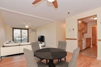 139 KING ST