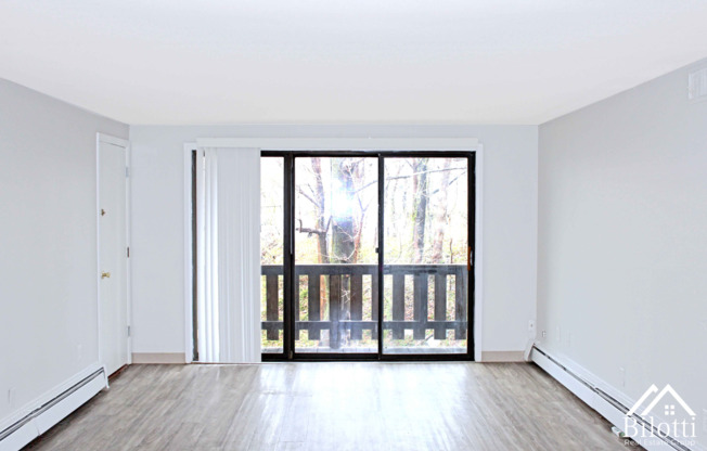 3 beds, 2 baths, 1,104 sqft, $1,925, Unit 262-11