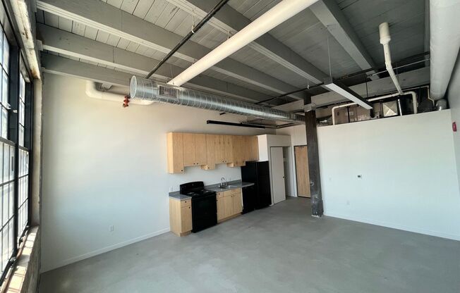 Studio, 1 bath, 362 sqft, $966, Unit 205