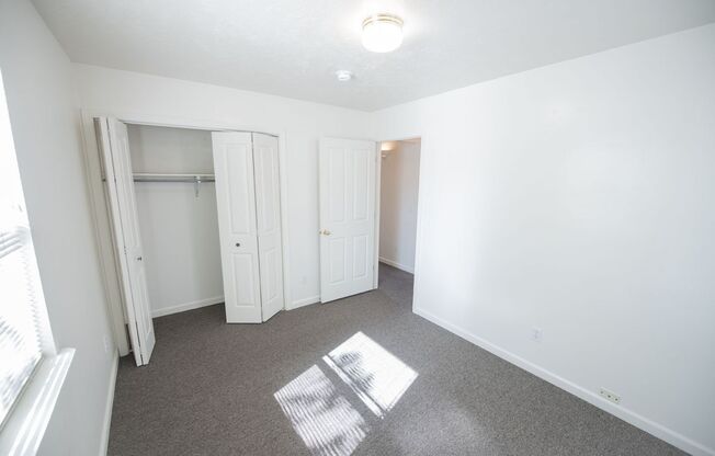 2 beds, 1 bath, $1,749, Unit 5