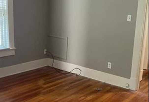 Charming 3-Bedroom Home in Memphis-Spacious & Inviting!