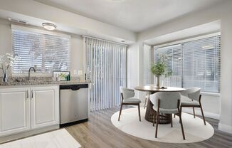 2 beds, 1.5 baths, 1,100 sqft, $1,795, Unit 033