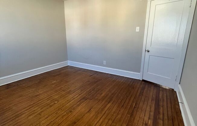 2 beds, 1 bath, $1,350