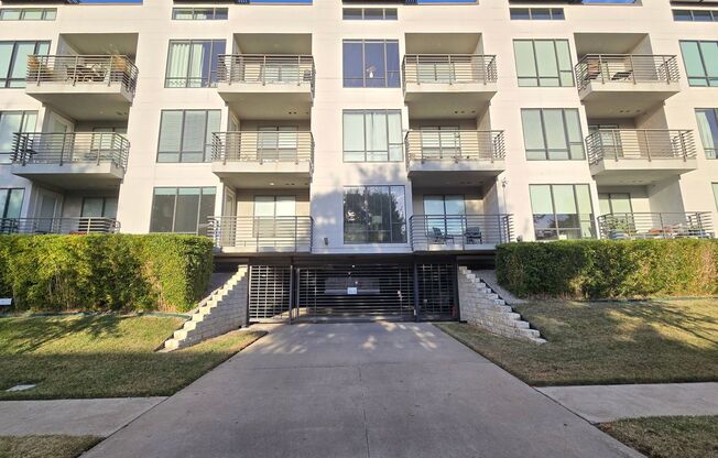 2 beds, 2 baths, $2,500, Unit UNIT # 209