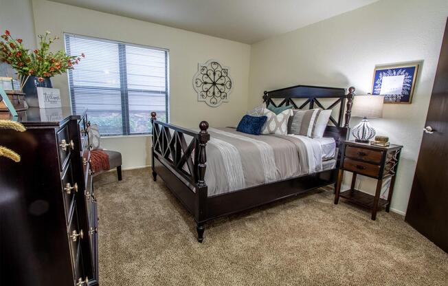 2 beds, 2 baths, 987 sqft, $969