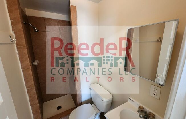 1 bed, 1 bath, 350 sqft, $595, Unit 2C