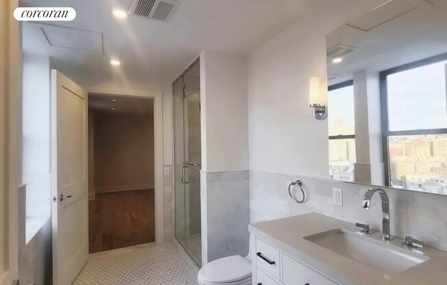 6 beds, 4.5 baths, 6,000 sqft, $55,000, Unit PHA