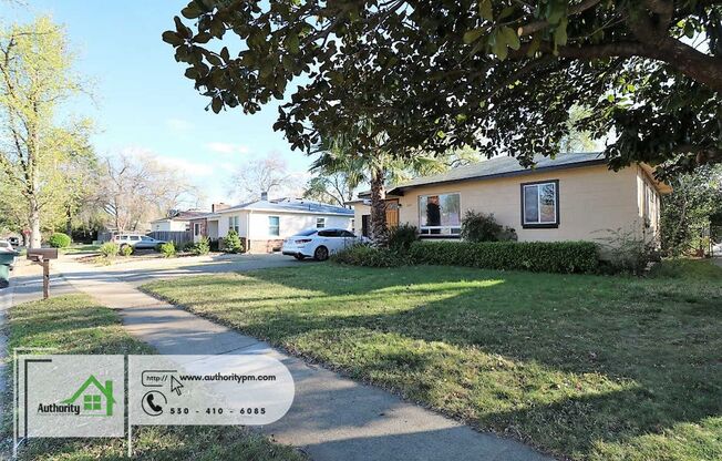 925 Lincoln St. - Garden Track Neighborhood | We Welcome Dogs With An Additional $50/Month