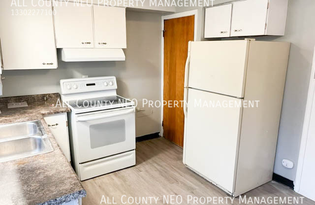 13609 OAK PARK BLVD
